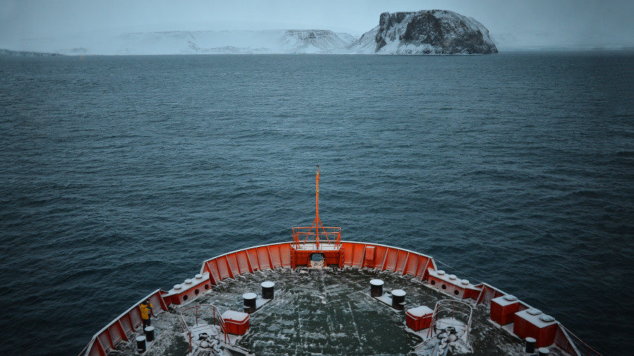 Click to enlarge Cargo shipping russian northern sea route