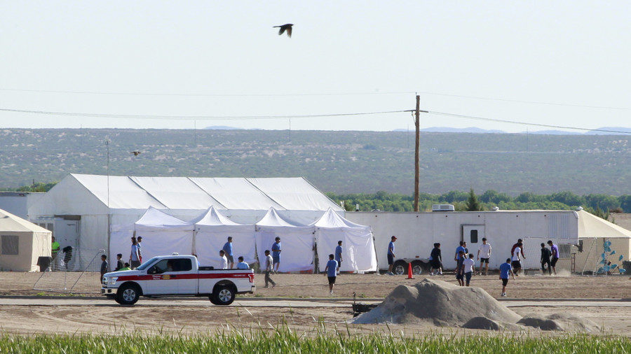 Trump tent cities migrant caravan