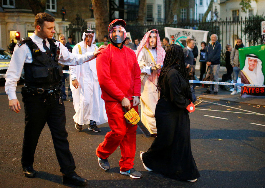 Click to enlarge Protest outside the Saudi Arabian Embassy in London