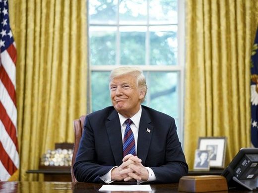 Trump offers 'softer tone' after midterm elections - whoever wins