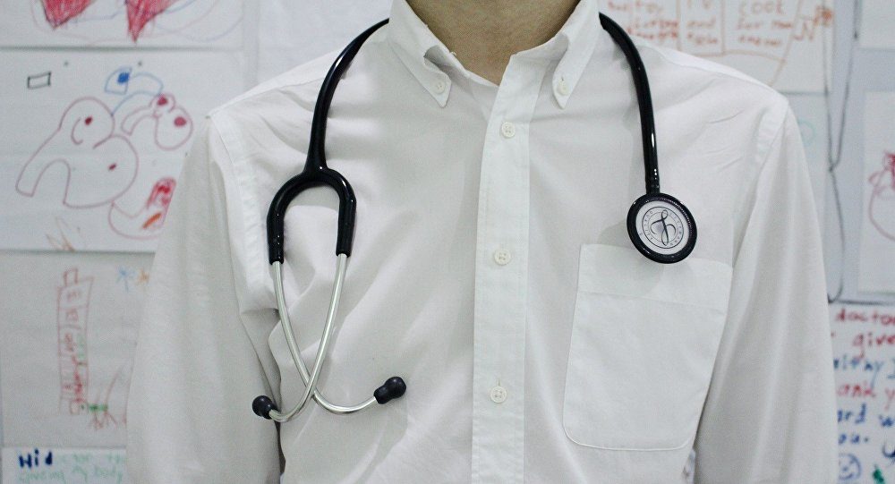 Israeli police arrest man posing as doctor