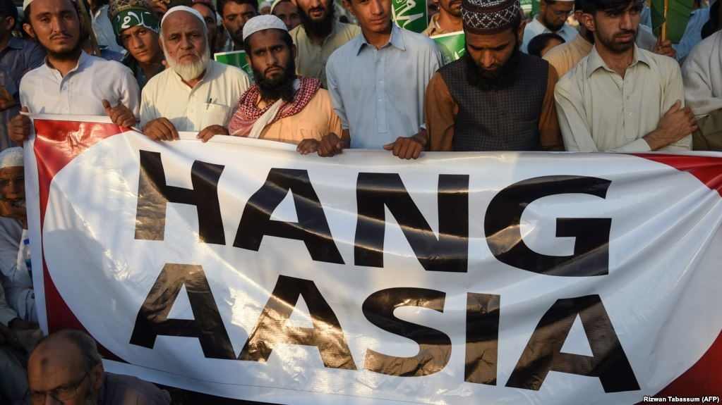 PAkistani protestors on Asia Bibi case
