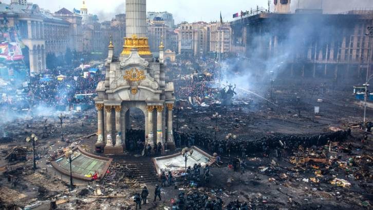 Click to enlarge maidan square burnt out