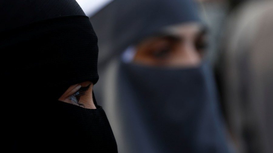 Click to enlarge burqa