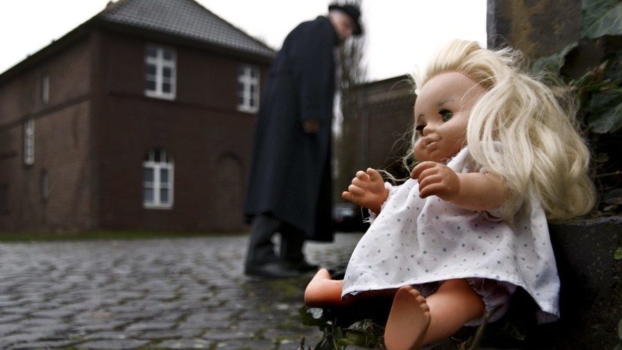 Click to enlarge Doll