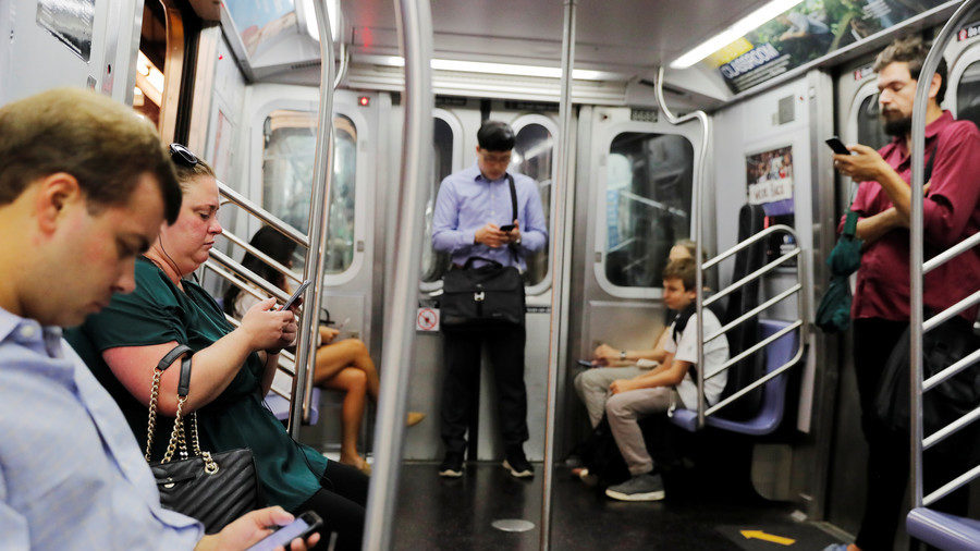 Click to enlarge subway passengers