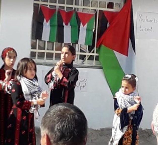 Click to enlarge IDF invades Palestinian school