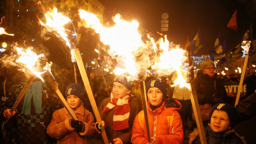 far right Ukrainian kids