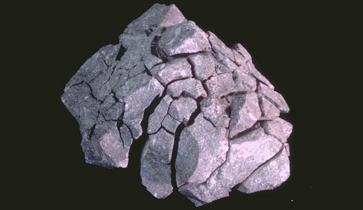 Click to enlarge bread-crust bubble volcanic ash