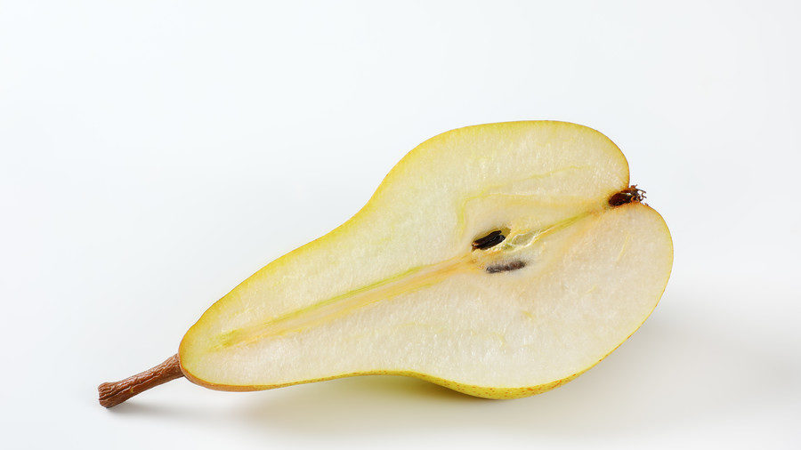 Woman finds needle in pear