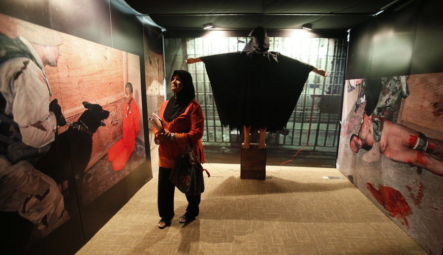 Click to enlarge infamous Abu Ghraib photos