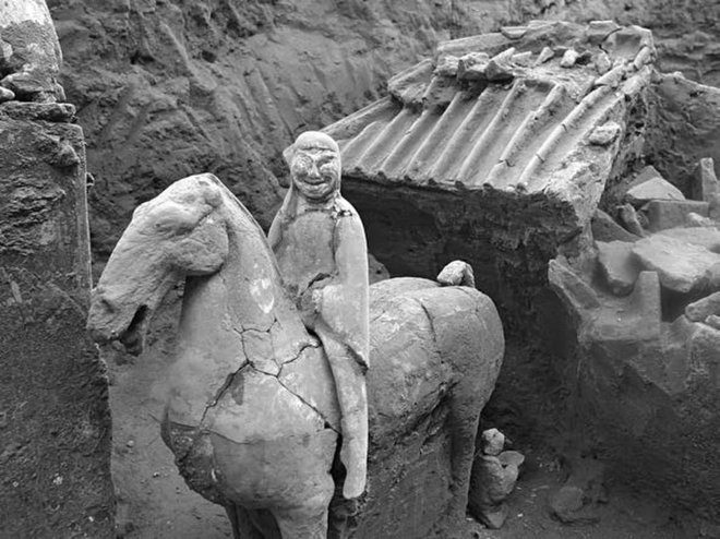 Click to enlarge mini terracotta army