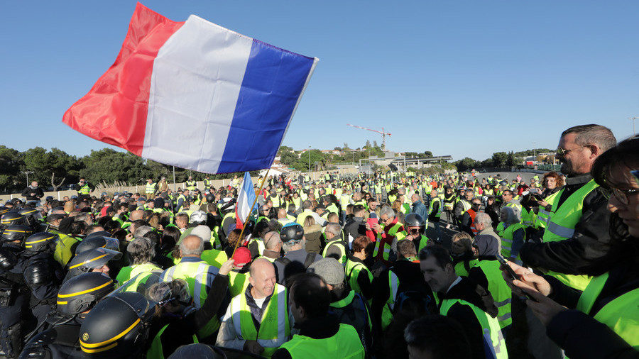 Click to enlarge Fuel price protests in France