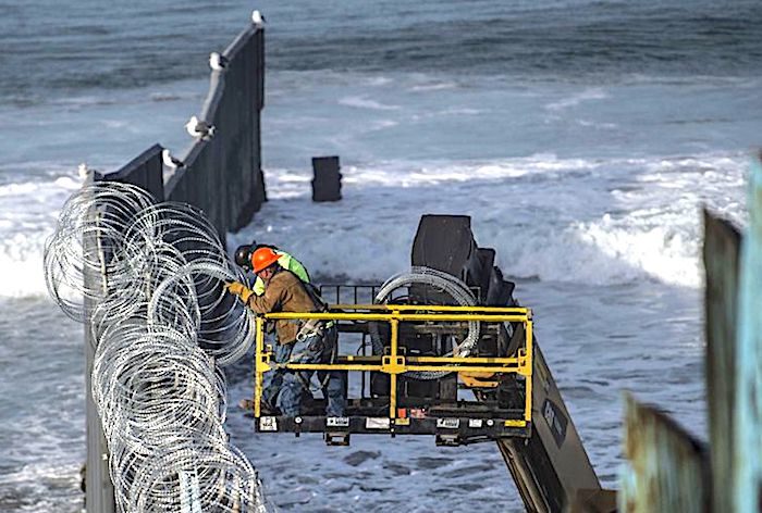 Click to enlarge Border wire