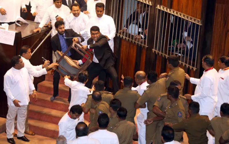 Sri Lanka parliament skuffle