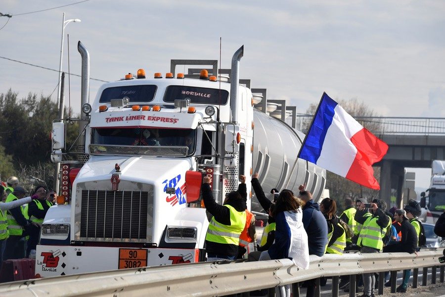 yellow vest protest