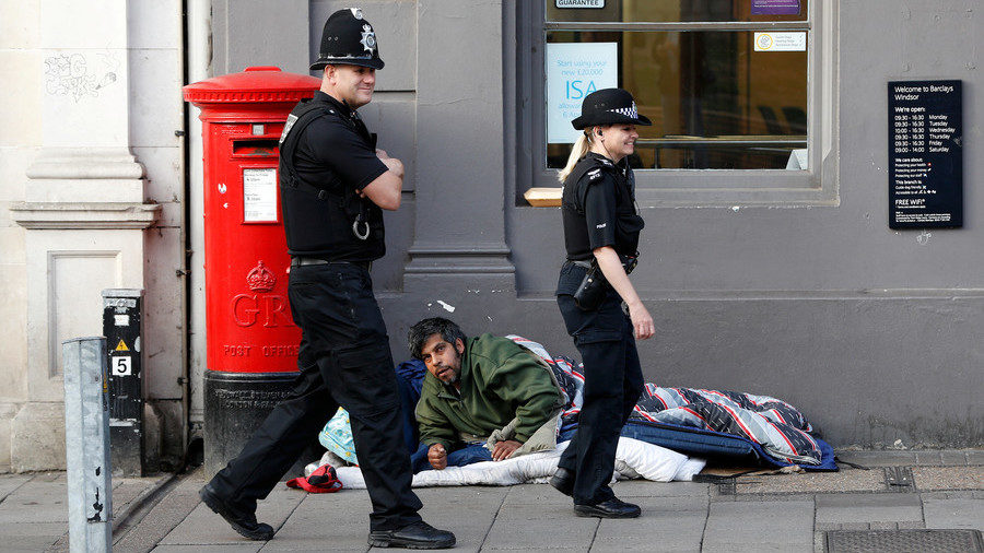 Click to enlarge british cops