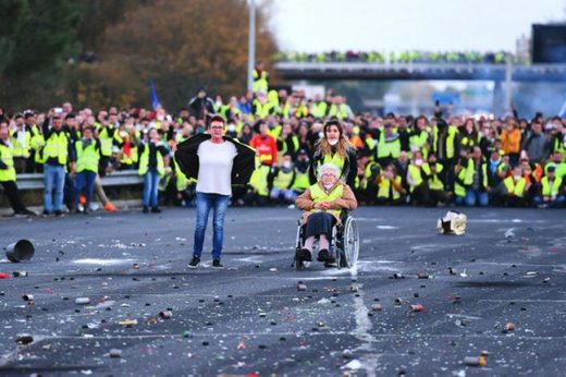 gilets jaune protest france