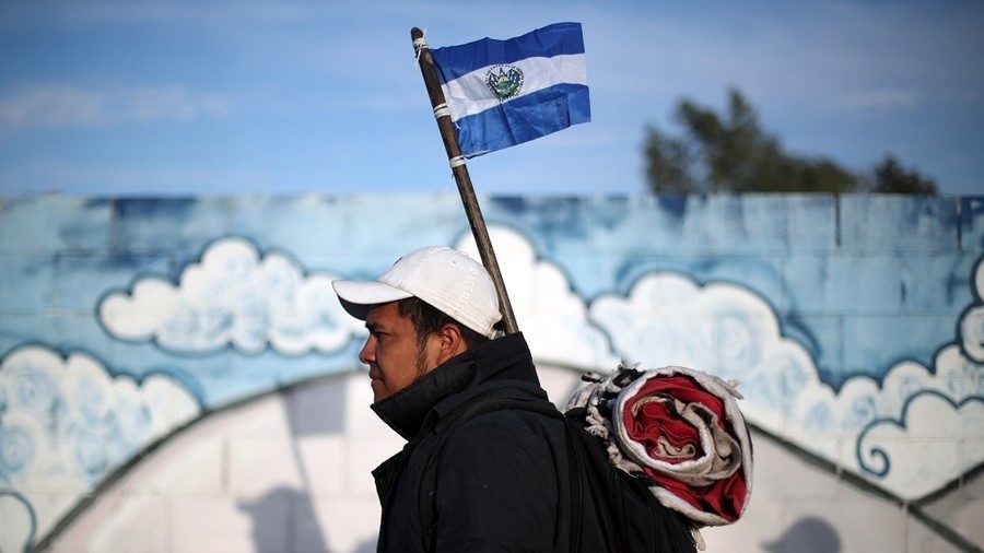 Click to enlarge el salvador migrant flag