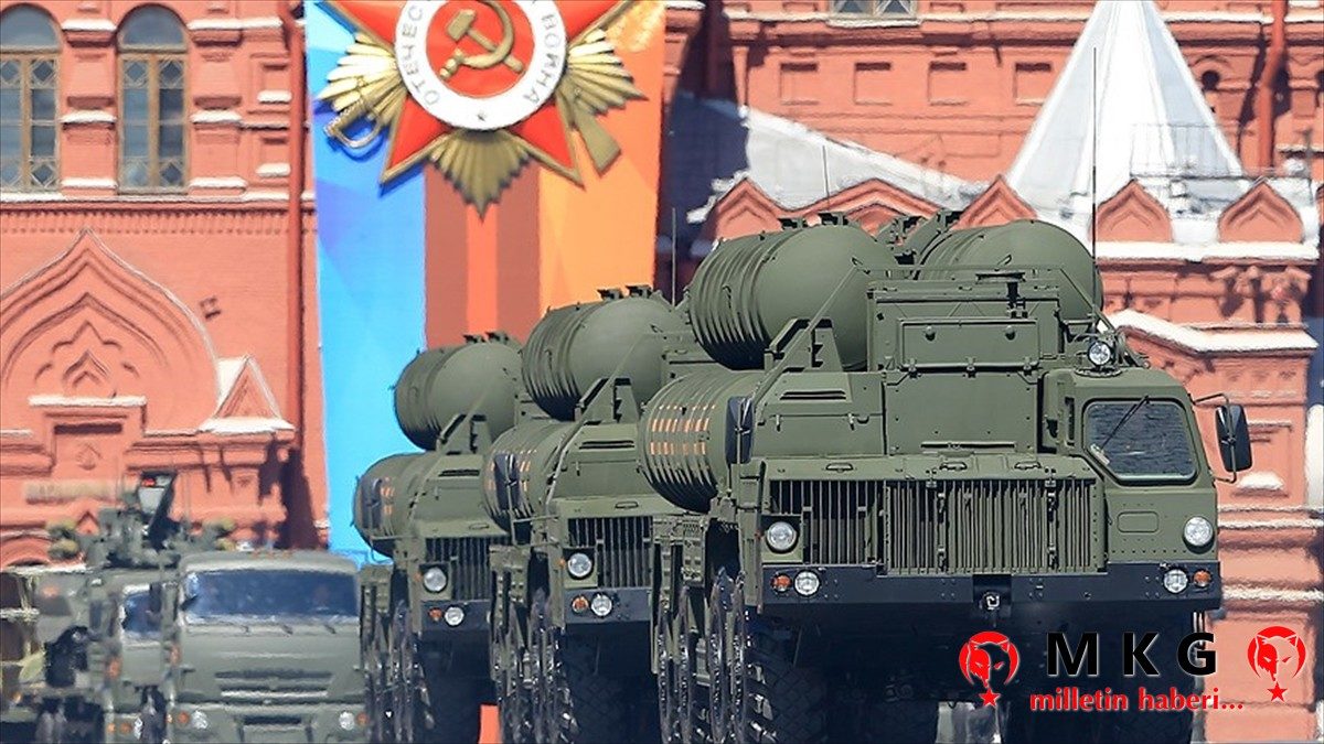 S-400 in parade