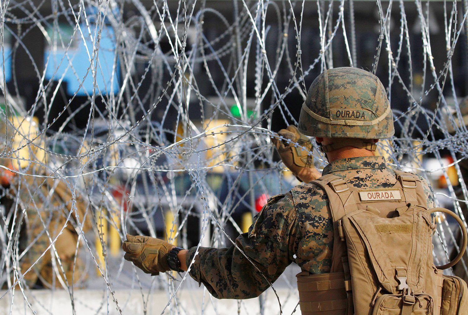 razor wire barbed US border mexico