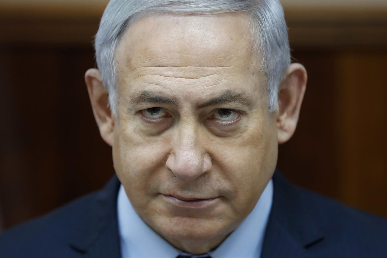 Click to enlarge Netanyahu loco