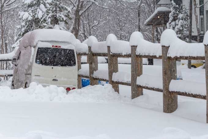 Click to enlarge It’s looking like winter today in Niseko after 35cm