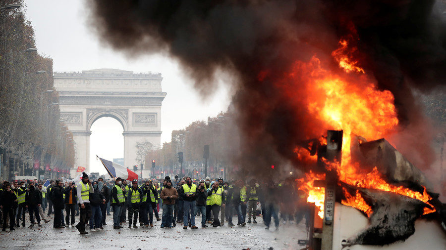 Click to enlarge Yellow vest