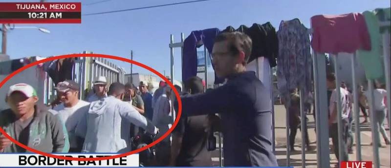 Click to enlarge migrant caravan tijuana majority men