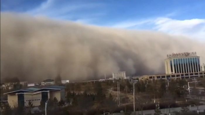 Sandstorm 100 metres high engulfs Chinese city of Zhangye