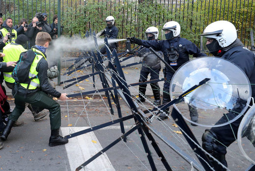 yellow vests