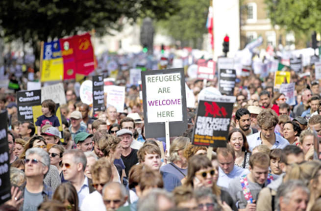 Click to enlarge London pro-refugee protest