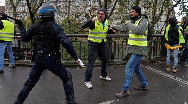 yellow vests, gilles jaunes