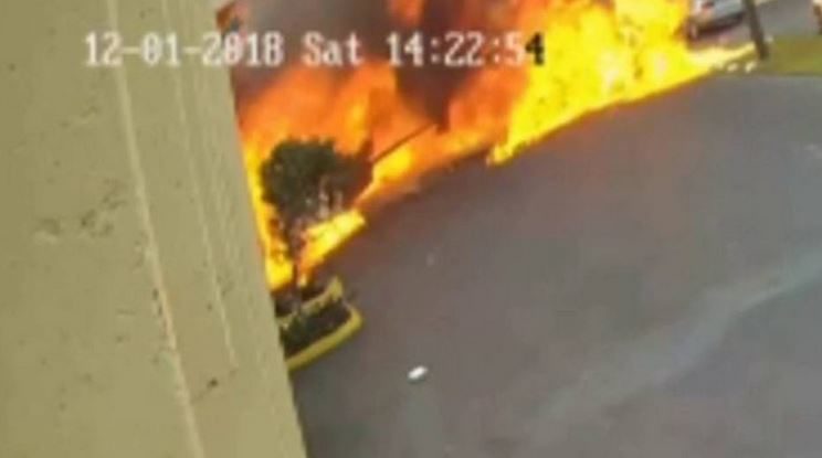 Click to enlarge Plane fire