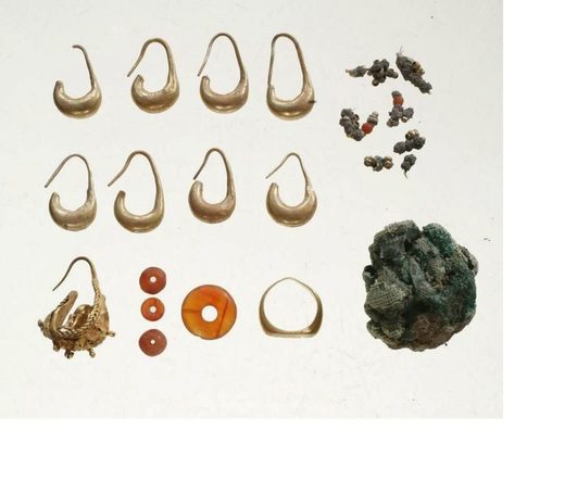 Jewelry bronze age
