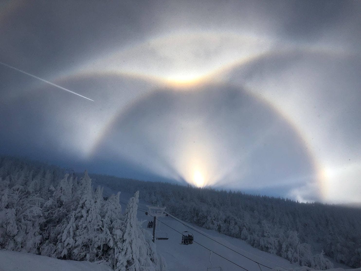 Click to enlarge Optical phenomena over NH