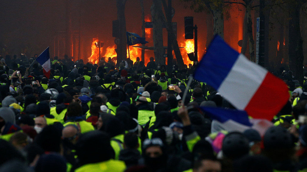 yellow vests