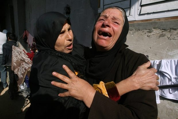 moaning Palestinians parents 2009