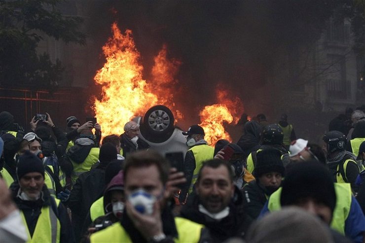 Click to enlarge yellow vest protests Paris