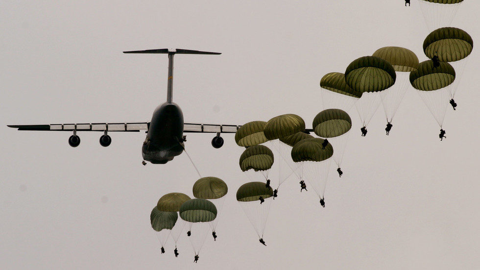 Click to enlarge paratroopers