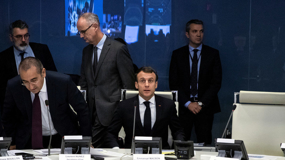 Click to enlarge French President Emmanuel Macron