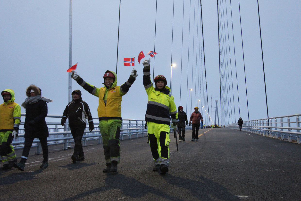 Click to enlarge Halogaland Bridge