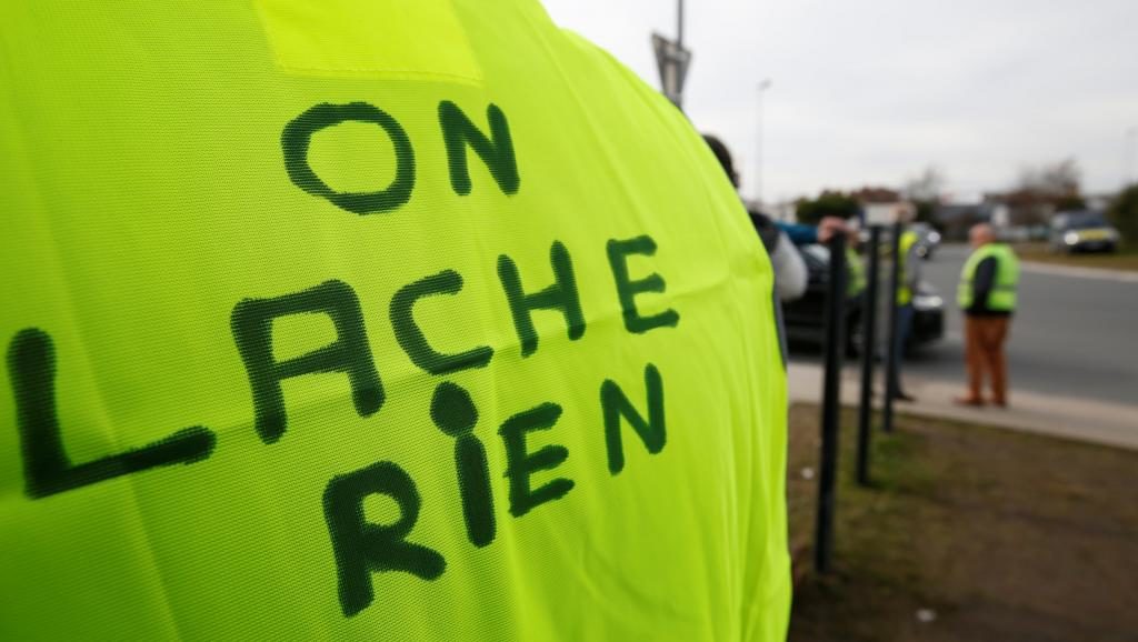 farmers yellow vest protest