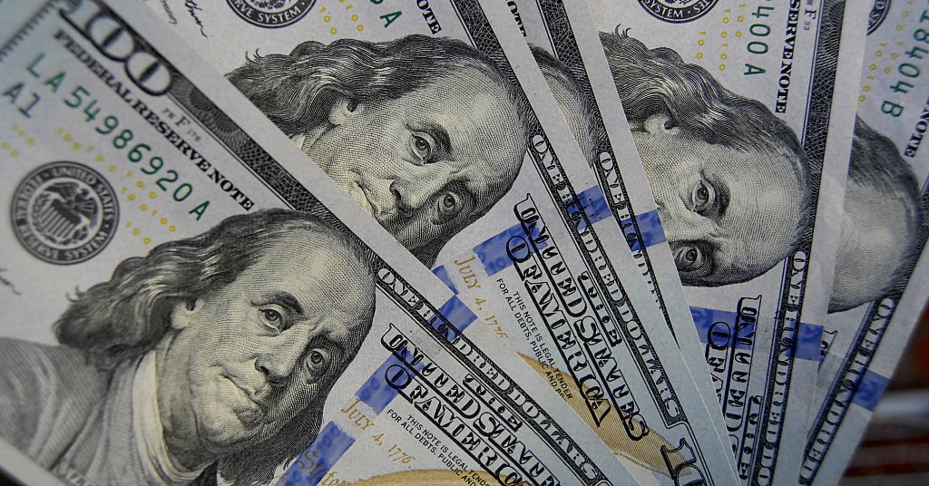 100 US dollars