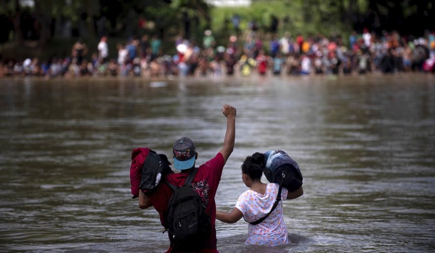 migrant Suchiate River