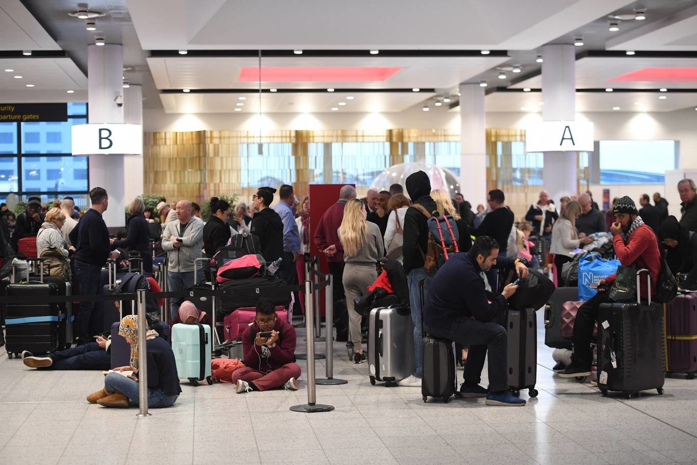 Click to enlarge Gatwick Airport