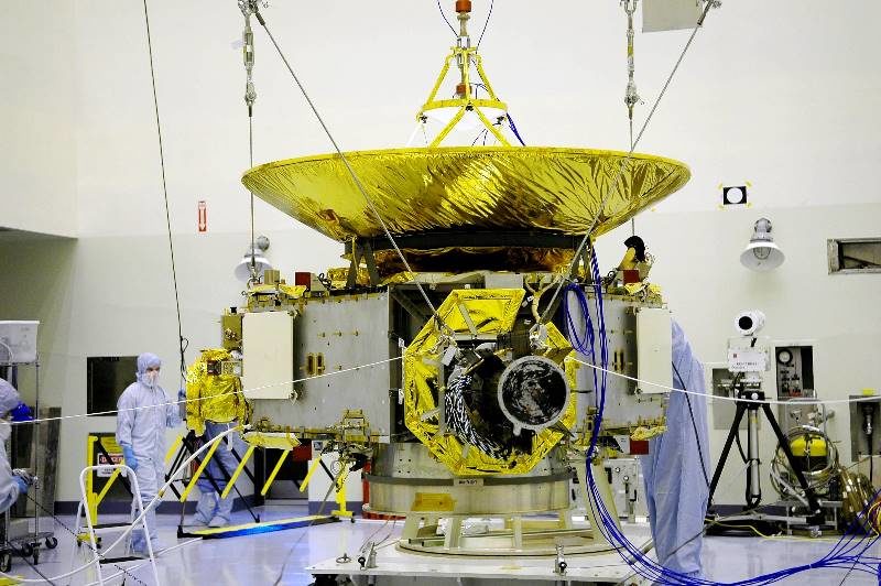 Click to enlarge New Horizons spacecraft