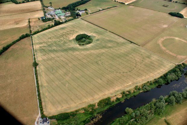 Click to enlarge prehistoric henges
