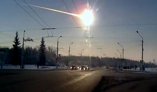 Click to enlarge Chelyabinsk fireball meteor
