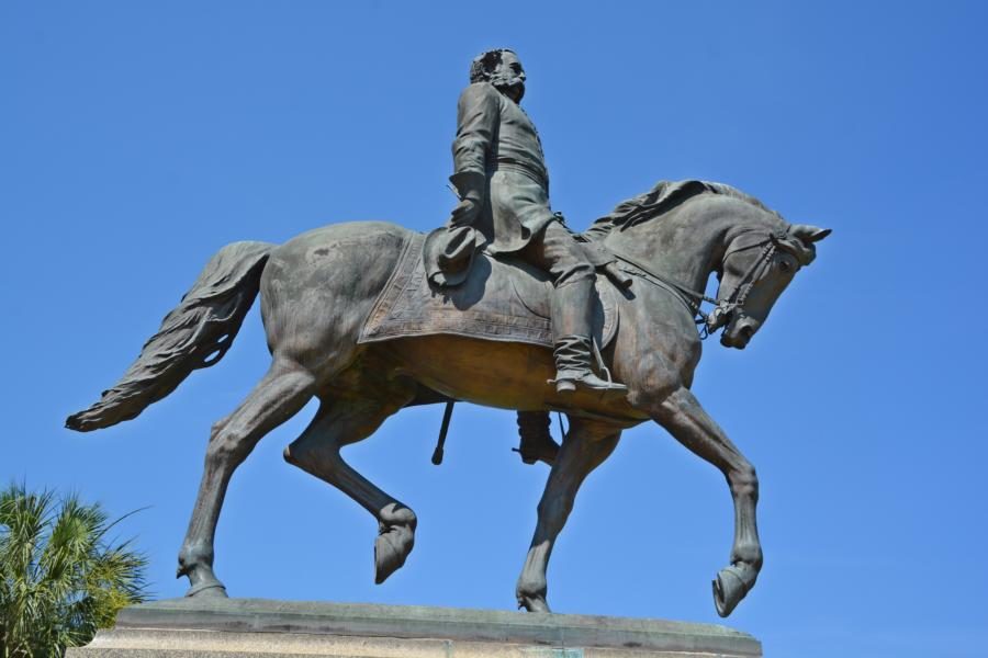 confederate statue